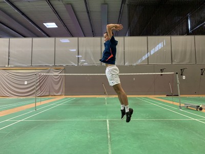 Badminton Sprungtechnik Streckung